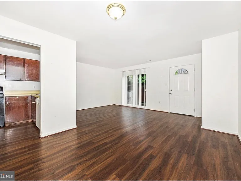 9913 Forest View Pl — Photo 6