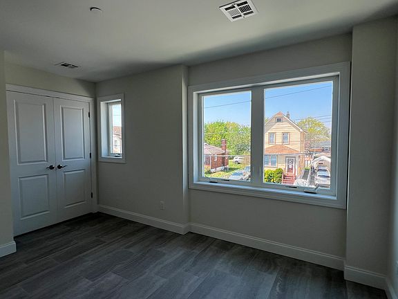 5th image of 251 Van Pelt Ave #2