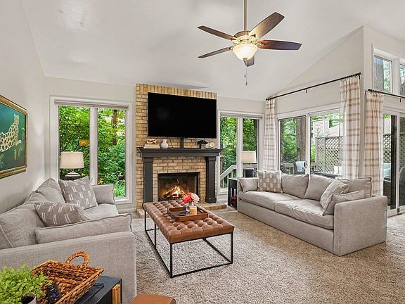 2nd image of 17991 Sable Ridge Dr