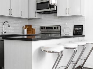 217 Jarvis St #5, Toronto, ON M5B 2C1