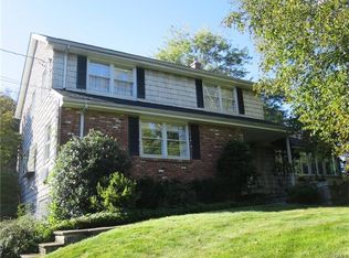 1452 Indiana Ave, Yorktown Heights, NY 10598