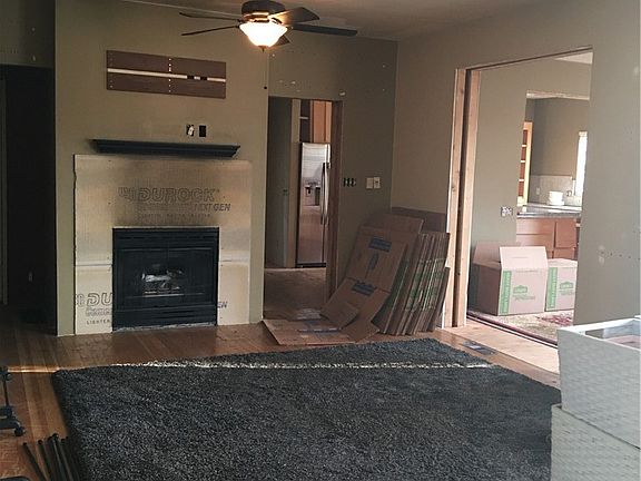 3rd image of 12914 16th St NE