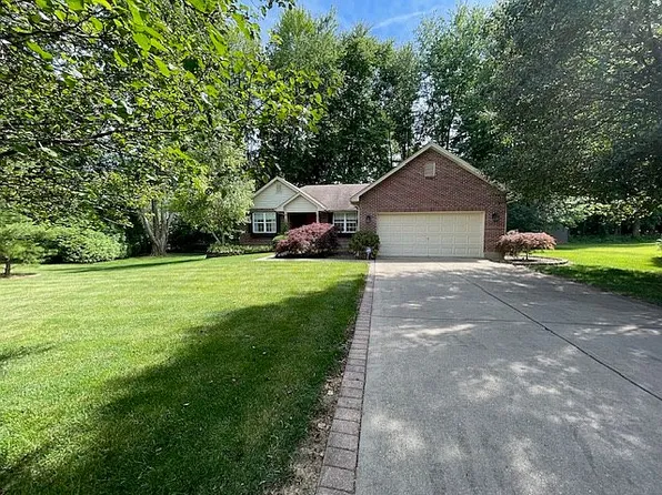 2033 Wood Brook Dr, Amelia, OH 45102