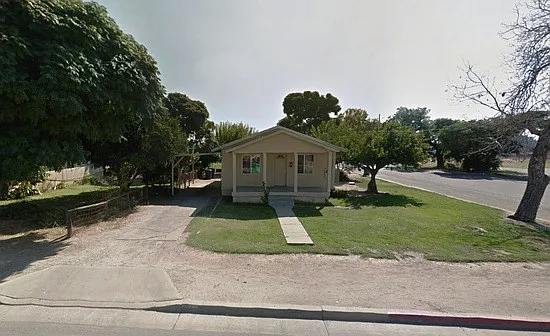 1127 9th St photo 1