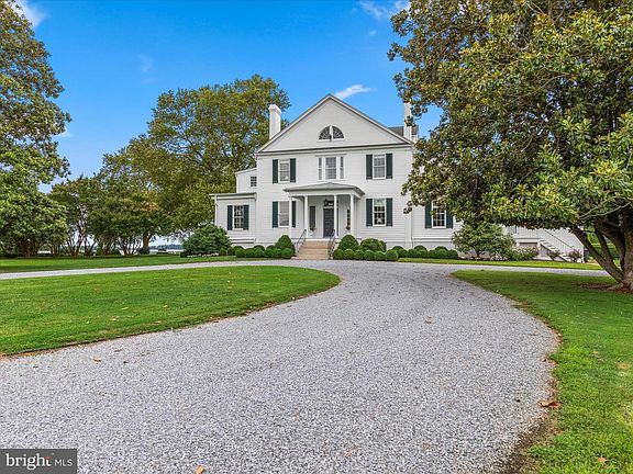 3rd image of 26546 Presquile Dr N