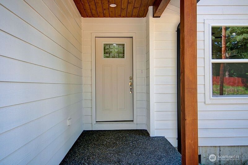 2nd image of 7911 Apache Drive