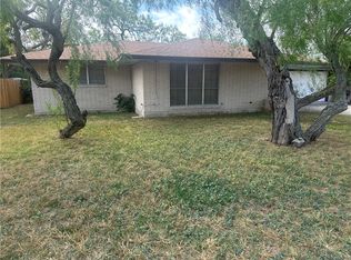 627 W Richard Ave, Kingsville, TX 78363