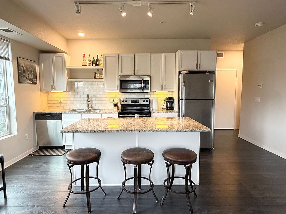 1st image of 4101 W 31st St APT 206