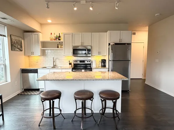 The Curtis, 4101 W 31st St APT 206, Saint Louis Park, MN 55416