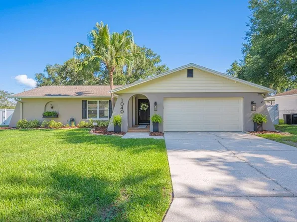 1040 Shadowbrook Dr N, Lakeland, FL 33813