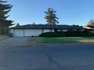1402 Adams Ave, Toppenish, WA 98948