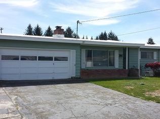 2705 Greenbriar St, Reedsport, OR 97467