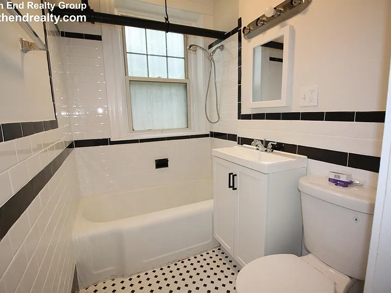 3 Crawford St #B — Photo 10