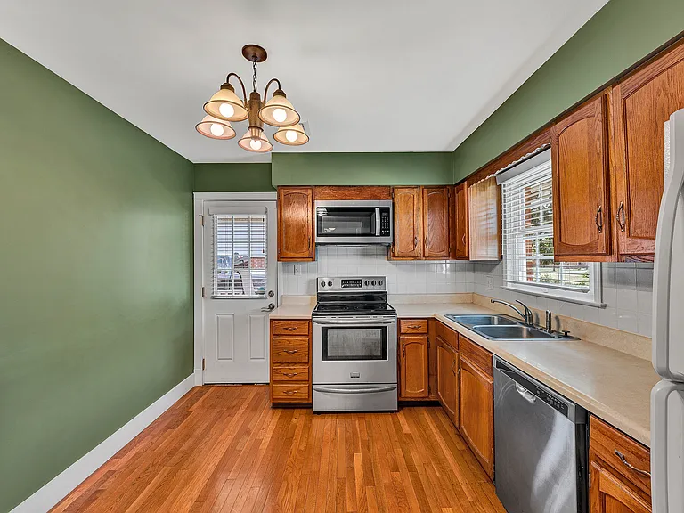 4962 Lantern St — Photo 13