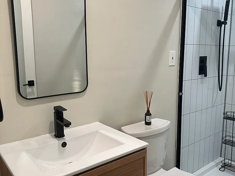 Magnolia Ave — Photo 24