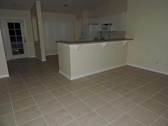 4th image of 2610 43rd St W