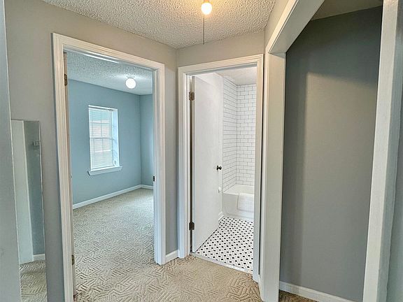 5th image of 511 2nd St