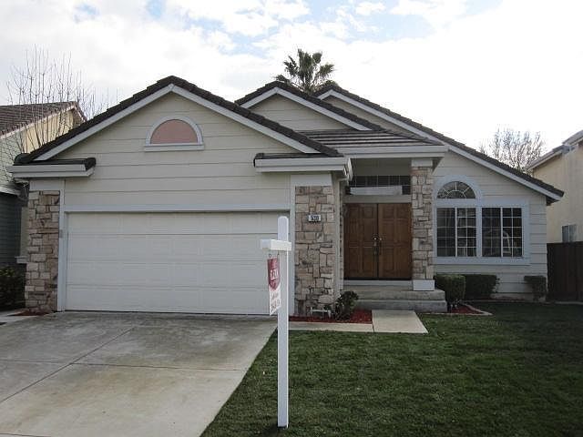 1st image of 530 Sir Lancelot Dr