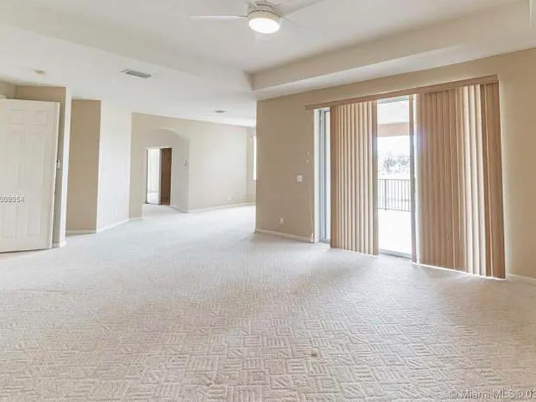 1831 Waldorf Dr — Photo 9