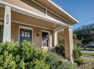802 Columbia St APT 1, Houston, TX 77007