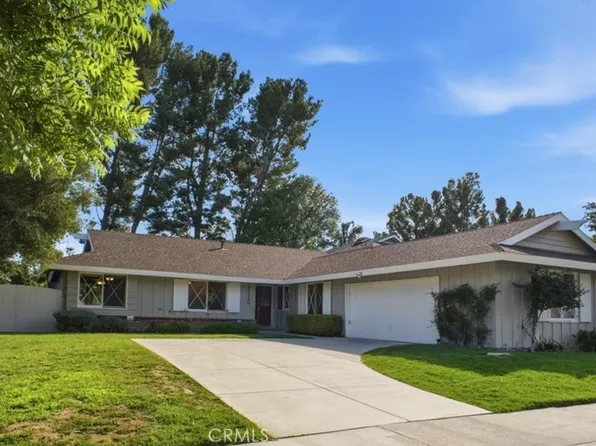 22220 Barbacoa Dr, Santa Clarita, CA 91350