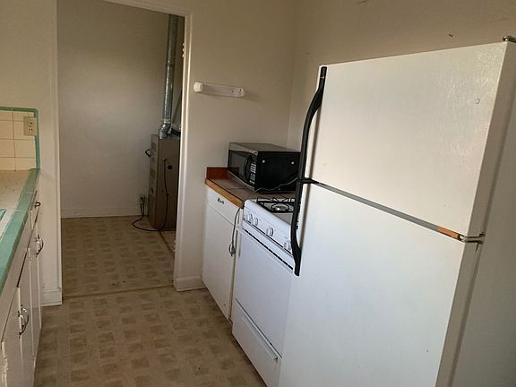 2nd image of 103 S Cooper St APT 1
