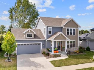 6982 Crystal Creek Ln, Deforest, WI 53532