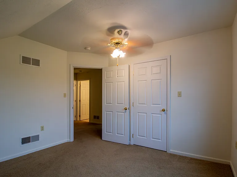 918 Harold Ave #918 — Photo 41