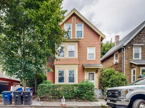12 Buckingham St, Somerville, MA 02143