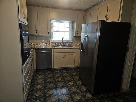 3rd image of 200 Olive Springs Dr