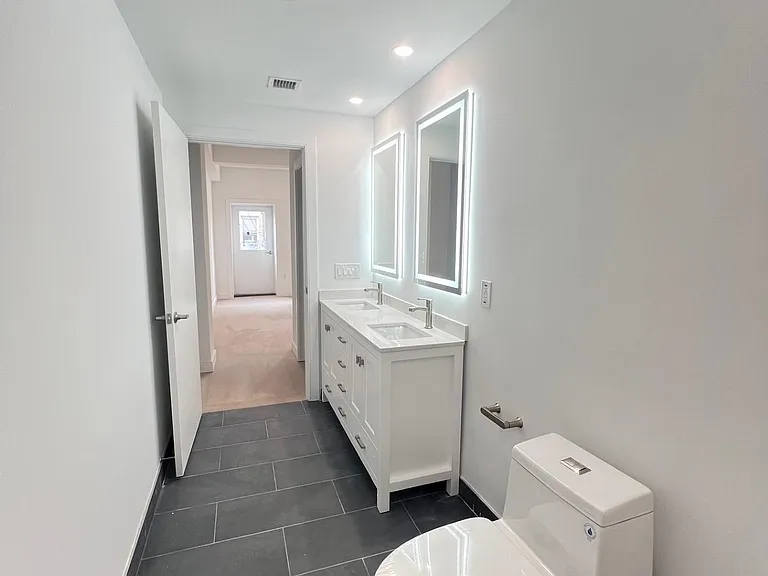 141 Christopher Columbus Dr #2 — Photo 13