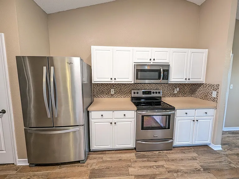 2409 Juneau Ln — Photo 9