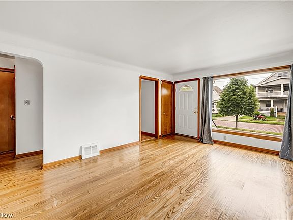 5th image of 4408 Germaine Ave