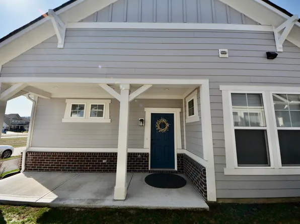 6966 Cherry Creek Blvd, Carmel, IN 46033