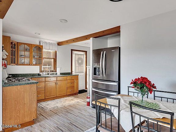 3rd image of 26 Terrace Avenue