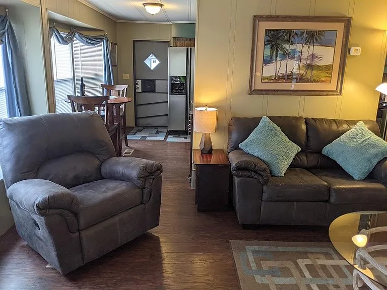 10011 Merion Ct — Photo 15