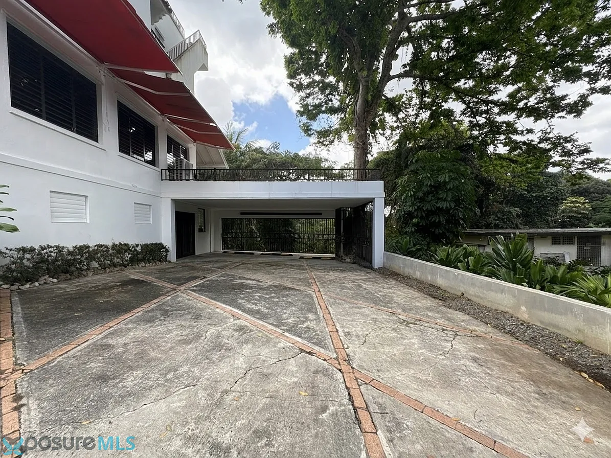 1 bed, 1.0 bath, 700 sqft, $1,300 — Photo 1
