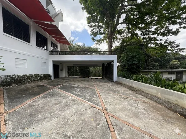 4 Calle Hiedra #0, Guaynabo, PR 00969