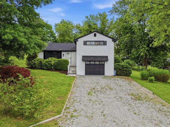 1 Frick Ave, Irwin, PA 15642