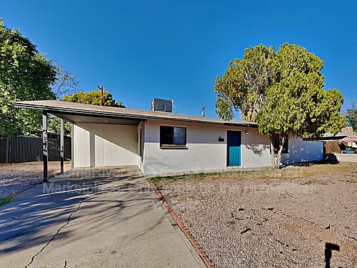 2216 W Minnezona Ave Photo 1