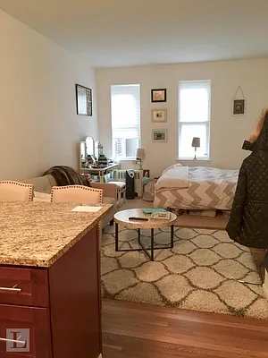 Rented by Living New York | media 14