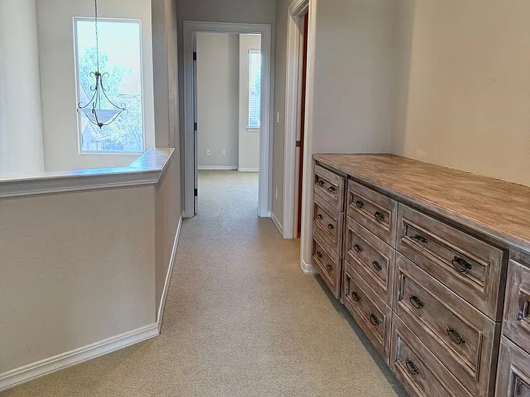 1090 Megan Ct — Photo 30