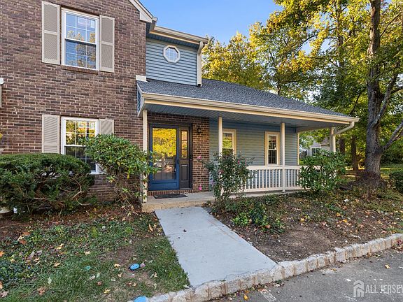 2nd image of 206 Ash Ct