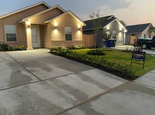 1511 Tesis Dr, Laredo, TX 78046