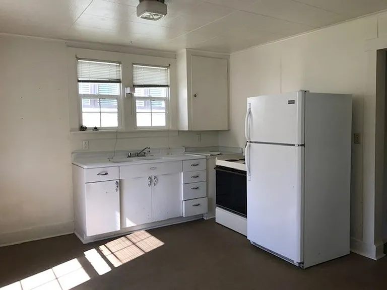 2706 Humboldt St — Photo 10