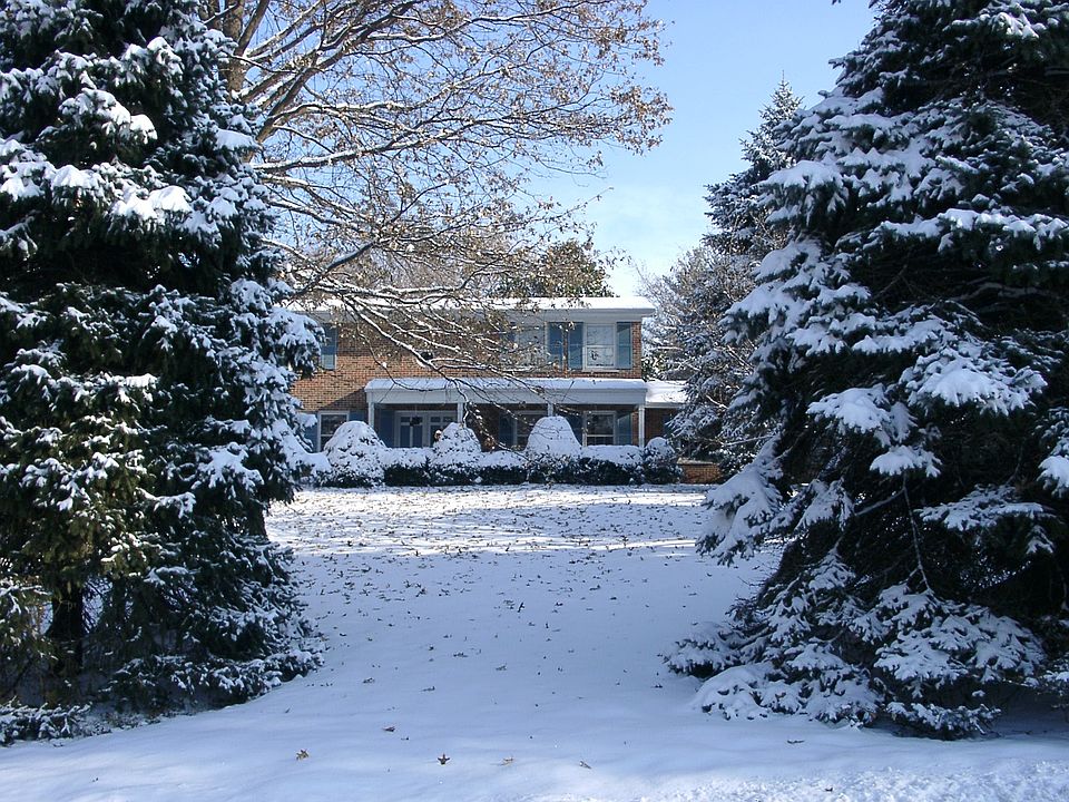 1st image of 64 Bellerive Acres