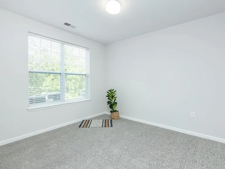 Riverstone Apartments at Long Shoals — Photo 52