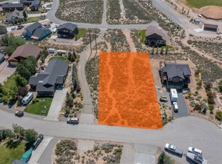 118 Larkspur Ln, Crowley Lake, CA 93546