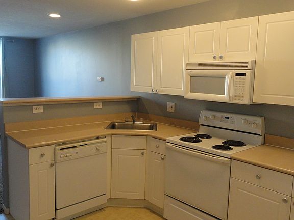 4th image of 7083 Gallant Fox Dr