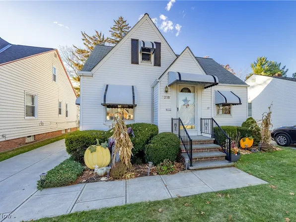 3210 W 140th St, Cleveland, OH 44111